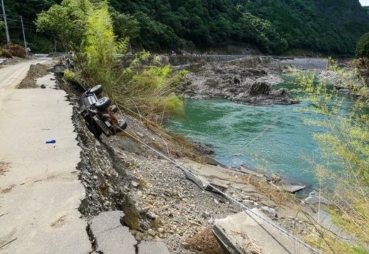 球磨川氾濫一勝地付近の被害状況