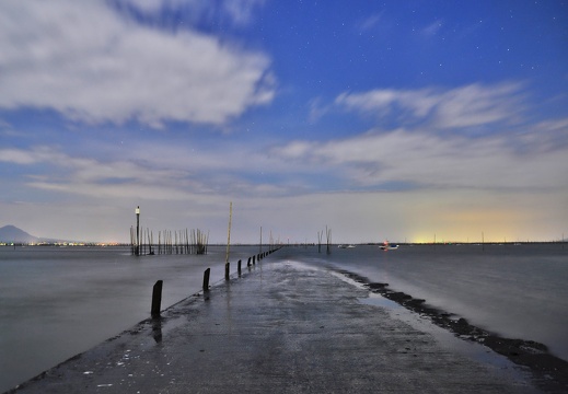 夜の長浜港からの景色 