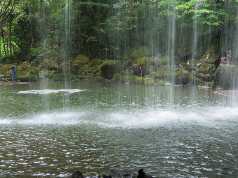 鍋ヶ滝（商用フリー画像）