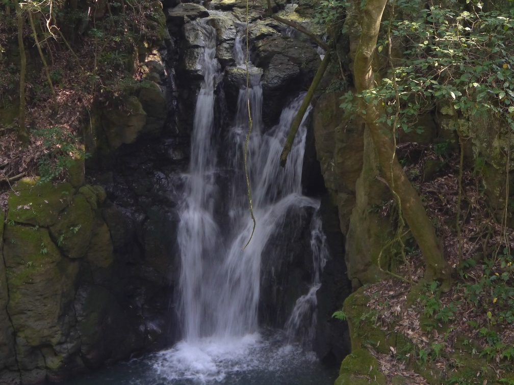 馬門橋横の馬門の滝