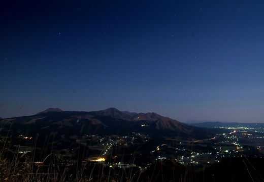 俵山から南阿蘇への夜景（著作権フリー） 