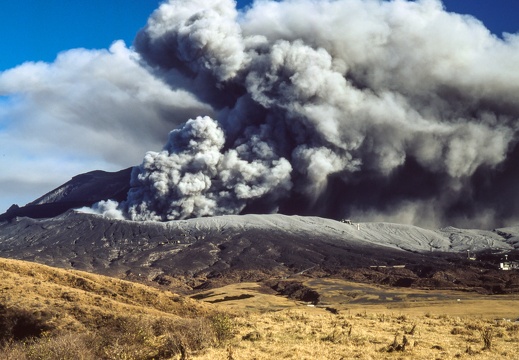 阿蘇阿蘇噴火の写真　著作権フリー