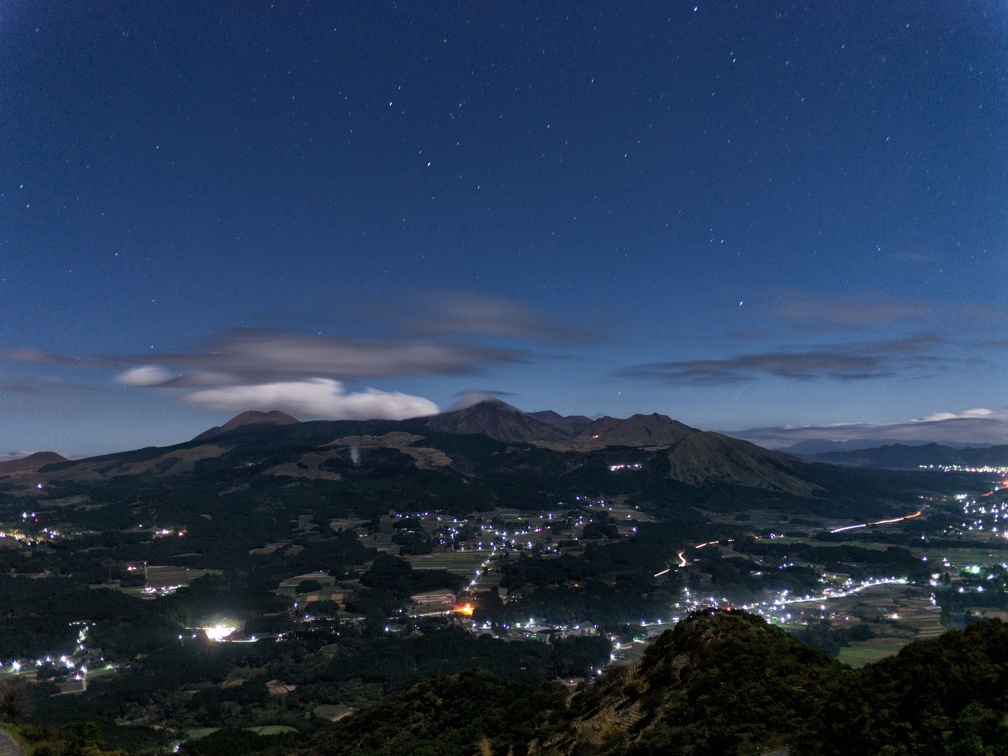 11月の夜の俵山展望所からの夜景（著作権フリー無料写真）