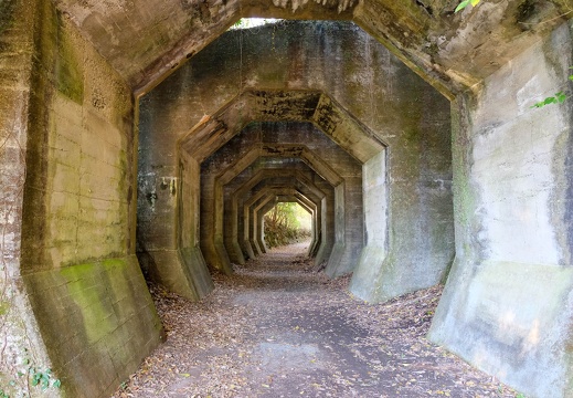 八角トンネル